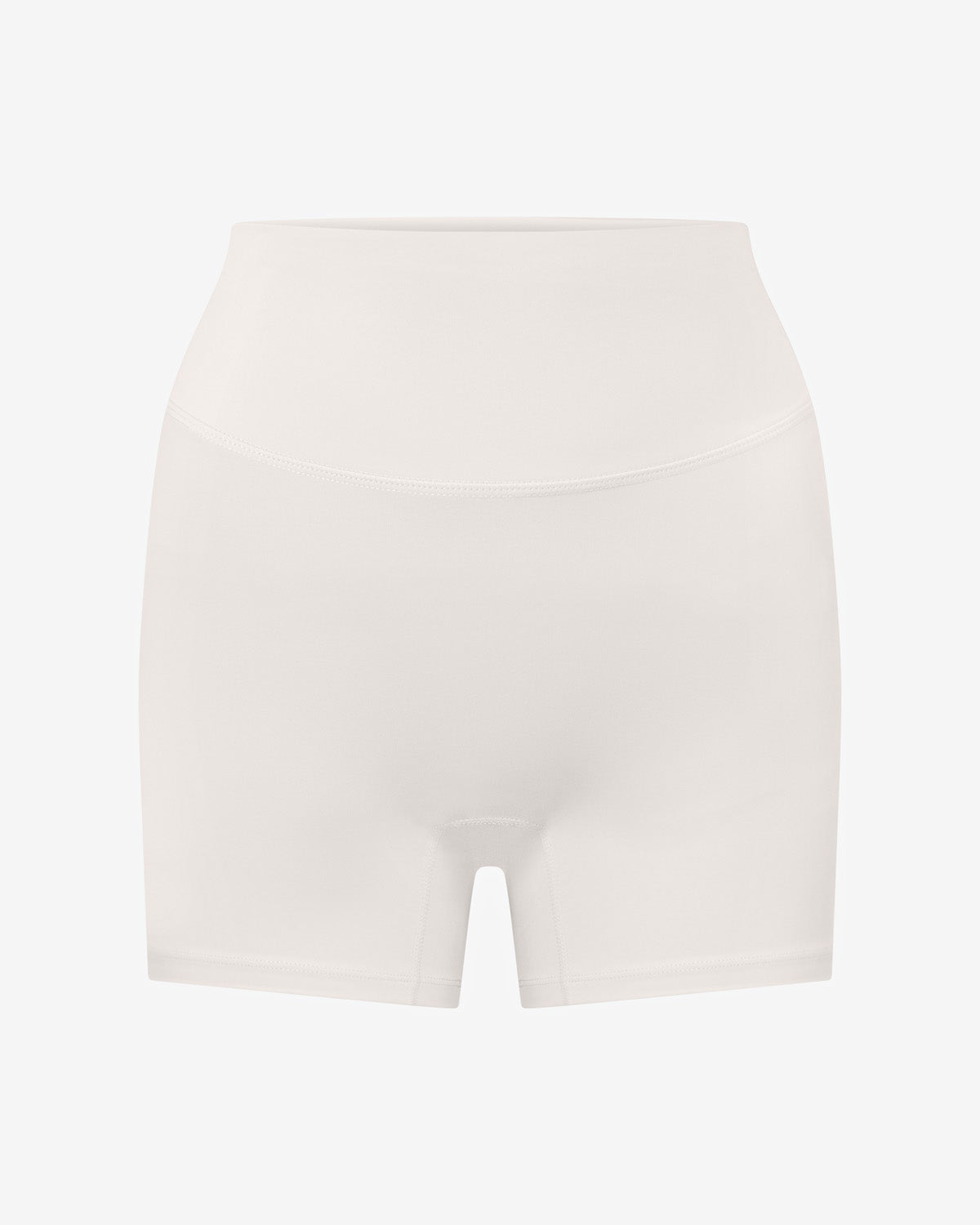 Form Invisible Scrunch Shorts Vanilla