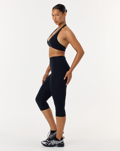 Form Invisible Scrunch Capri Leggings Black