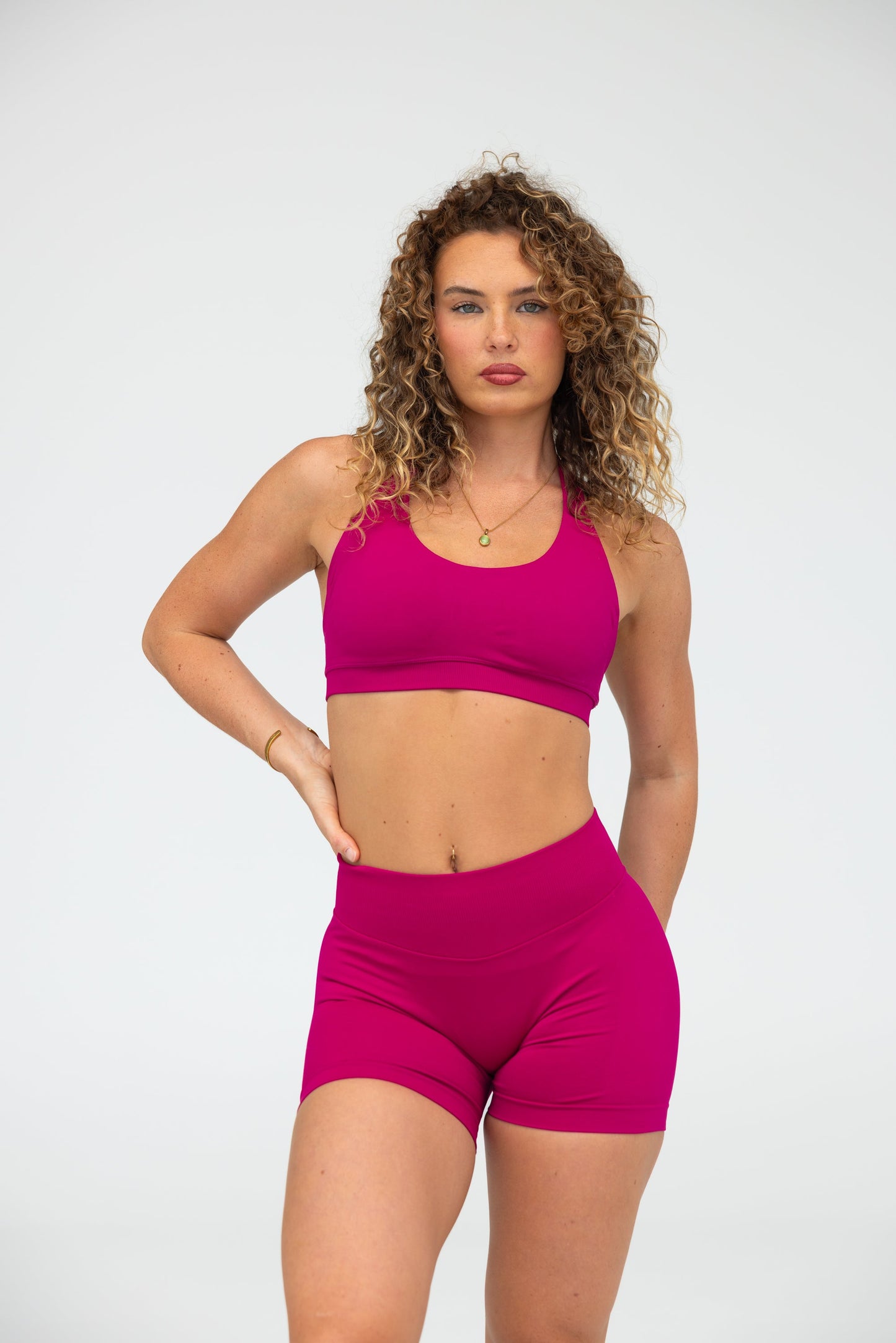 Essence Sculpt Shorts Berry