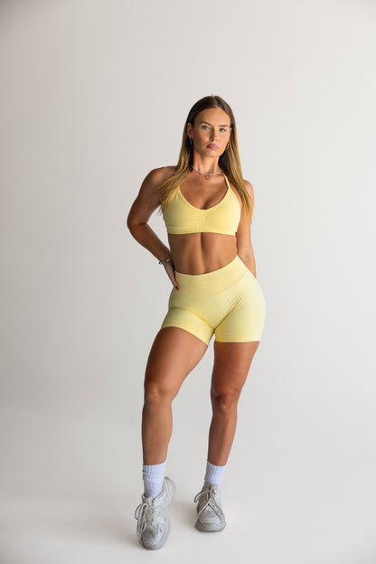 Essence Sculpt Shorts Butter