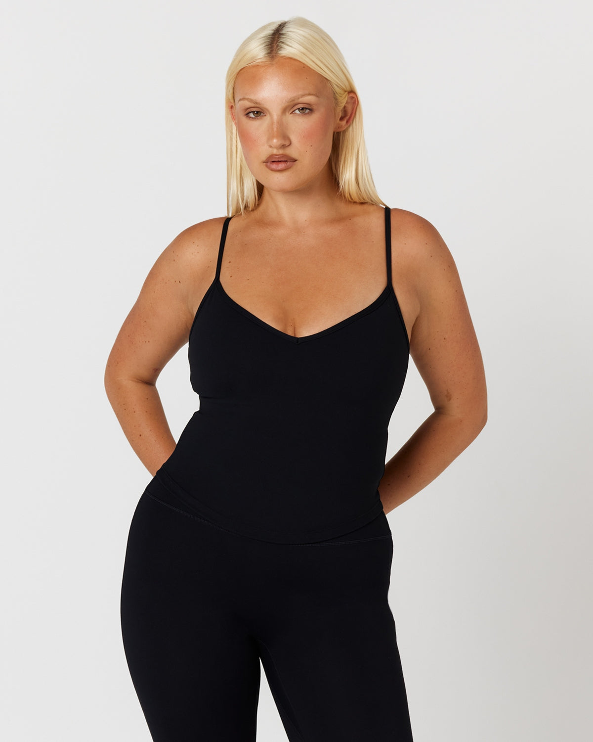 Form Addison Tank Black
