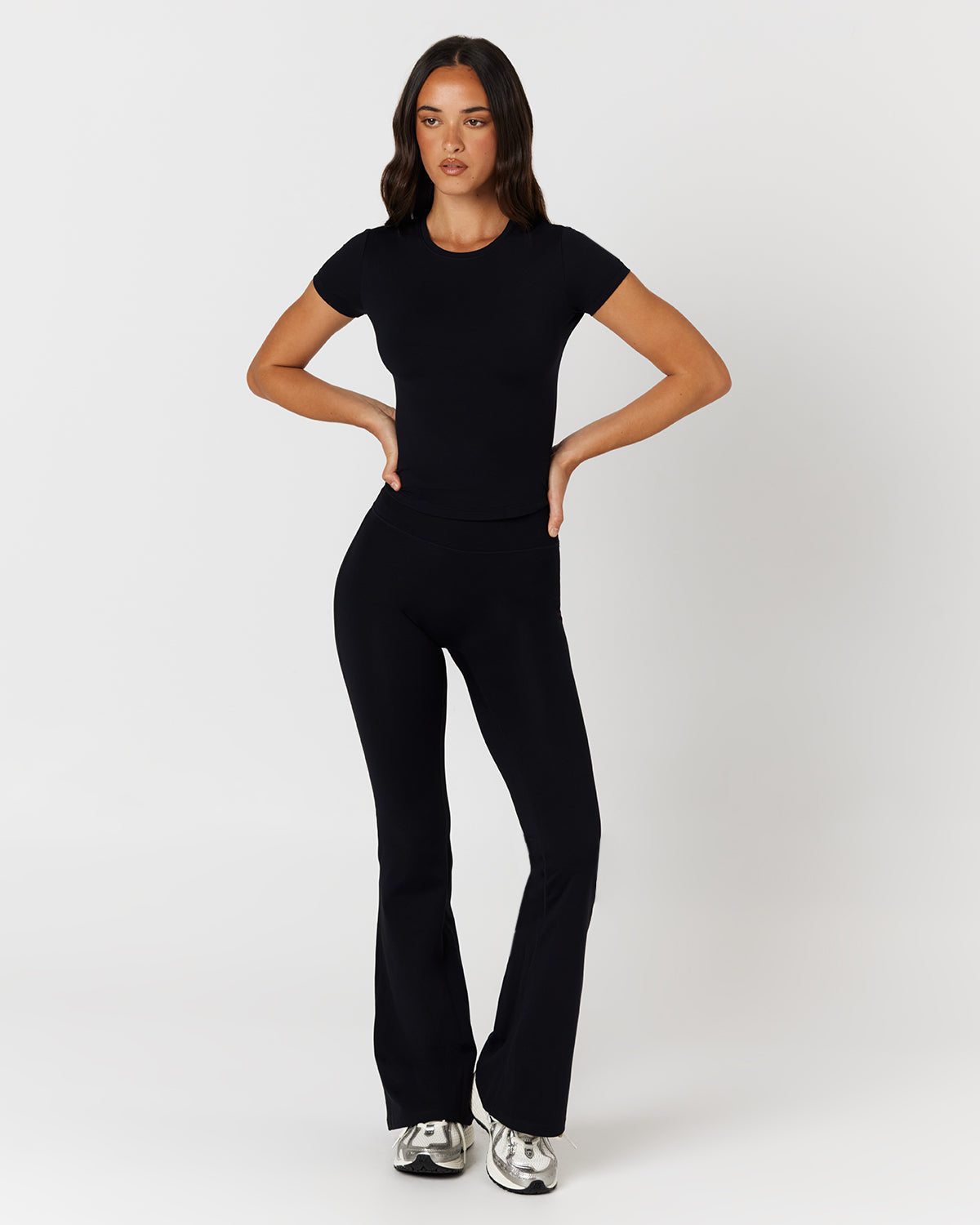 Form Invisible Scrunch Flare Leggings Black
