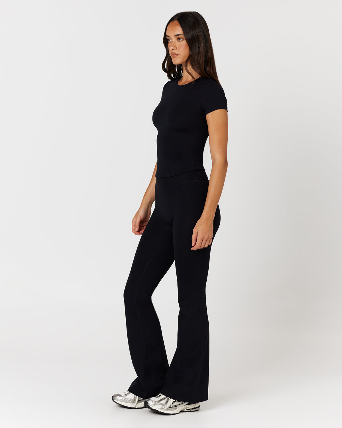Form Invisible Scrunch Flare Leggings Black