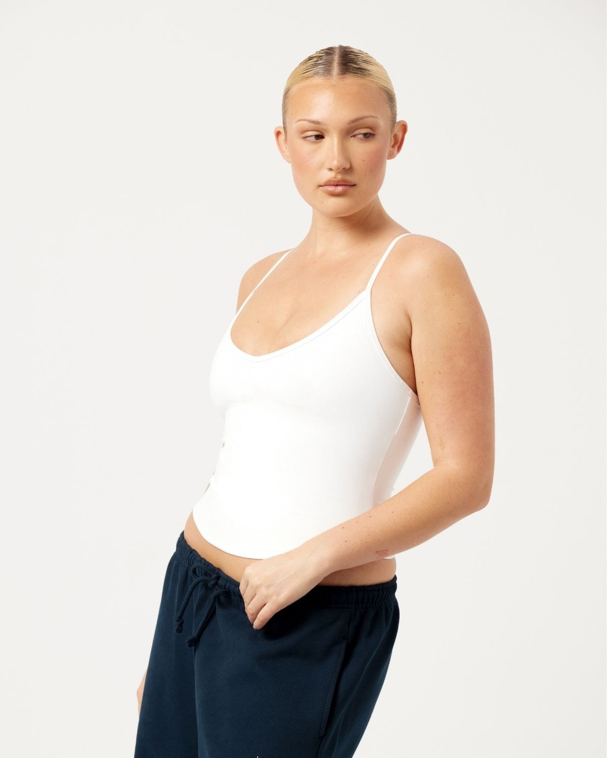 Form Leisure Tank White